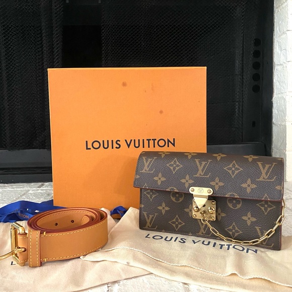 Louis Vuitton Waistbag S Lock Belt Pouch Monogram - Picture 1 of 5